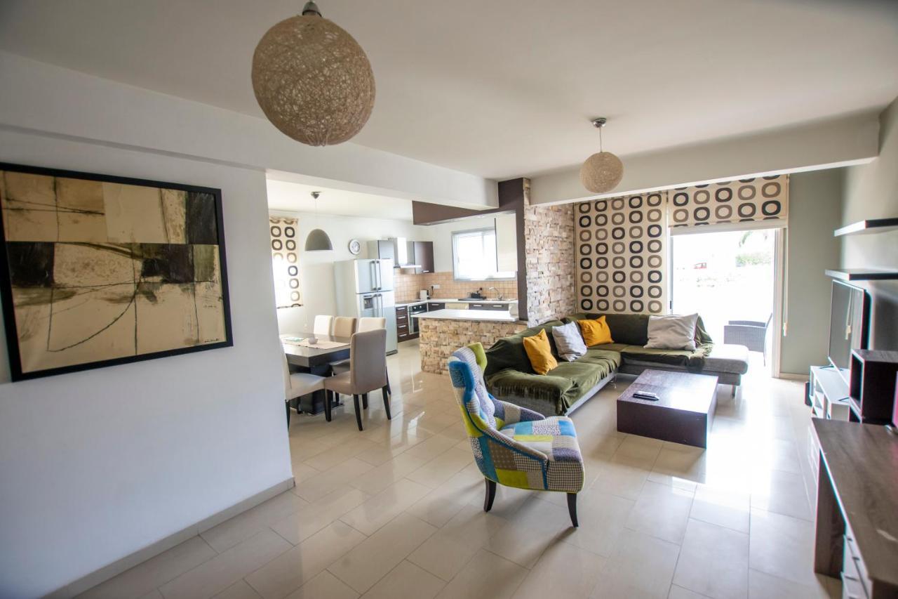 Glabur Stays - The Executive 2 Bdr - Nicosia City, Free Parking & Wifi, Welcomes You!!! 外观 照片